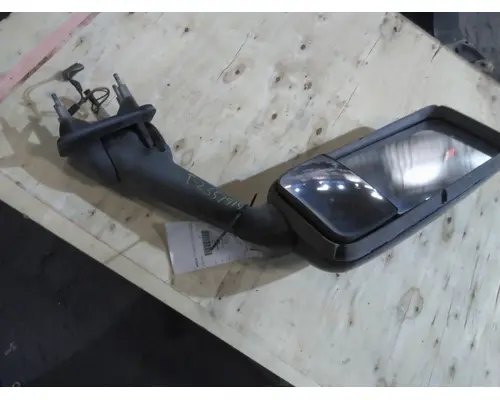 PETERBILT 387 MIRROR ASSEMBLY CABDOOR