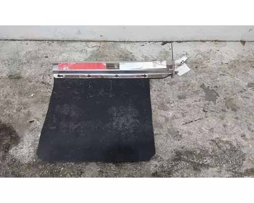 PETERBILT 387 MUD FLAP HANGER