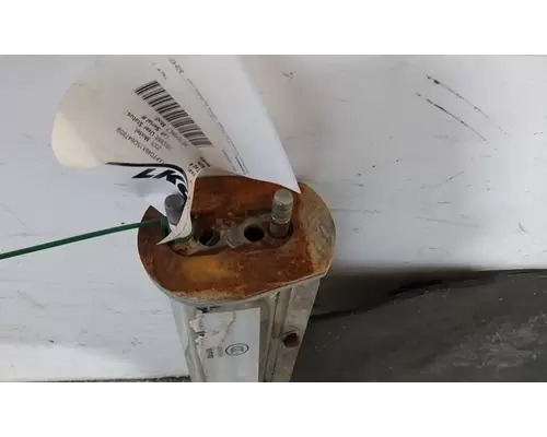 PETERBILT 387 MUD FLAP HANGER