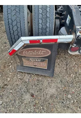 PETERBILT 387 MUD FLAP HANGER