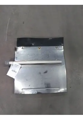 PETERBILT 387 MUD FLAP HANGER