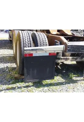 PETERBILT 387 MUD FLAP HANGER