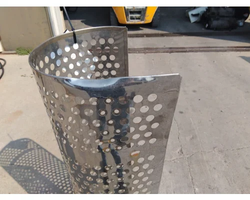 PETERBILT 387 MUFFLER SHIELD