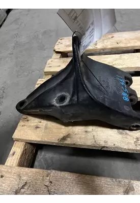 PETERBILT 387 Mounts, Cab