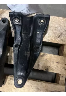 PETERBILT 387 Mounts, Cab