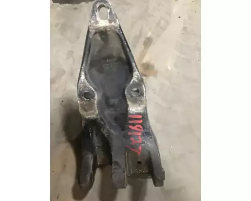 PETERBILT 387 Mounts, Cab