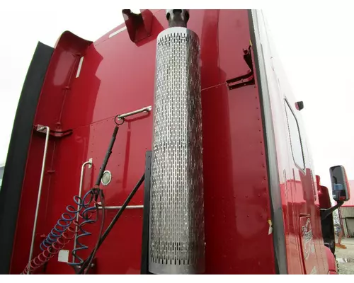 PETERBILT 387 Muffler Shield