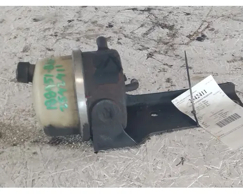 PETERBILT 387 POWER STEERING RESERVOIR