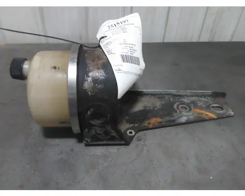 PETERBILT 387 POWER STEERING RESERVOIR