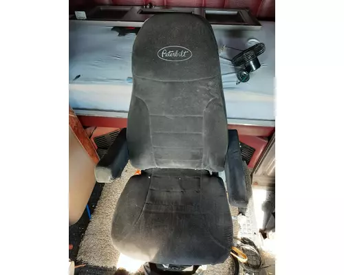 PETERBILT 387 SEAT, FRONT