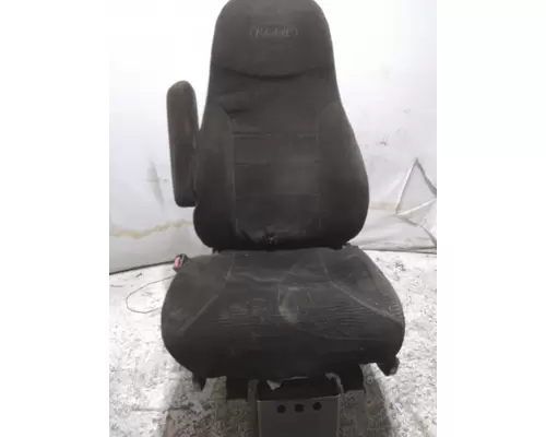 PETERBILT 387 SEAT, FRONT