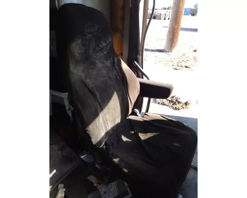 PETERBILT 387 SEAT, FRONT