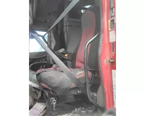 PETERBILT 387 SEAT, FRONT