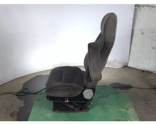 PETERBILT 387 SEAT, FRONT