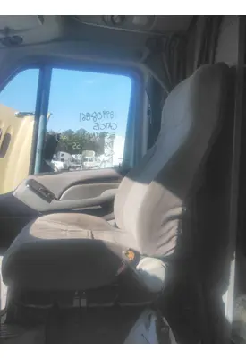 PETERBILT 387 SEAT, FRONT