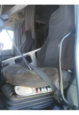 PETERBILT 387 SEAT, FRONT