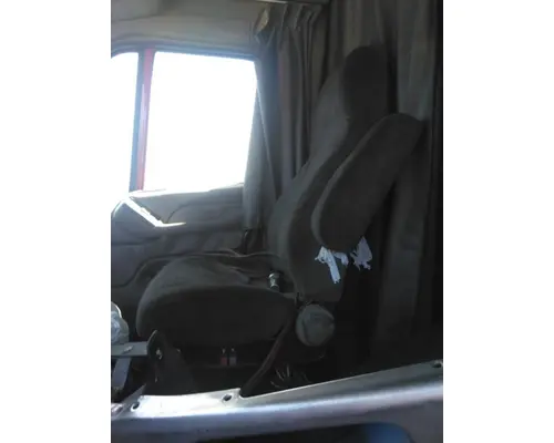 PETERBILT 387 SEAT, FRONT