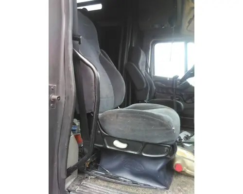 PETERBILT 387 SEAT, FRONT