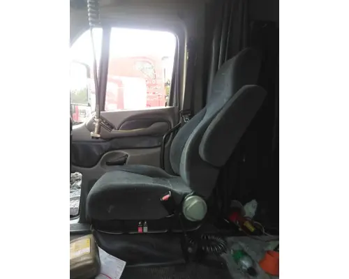 PETERBILT 387 SEAT, FRONT