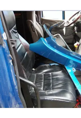 PETERBILT 387 SEAT, FRONT