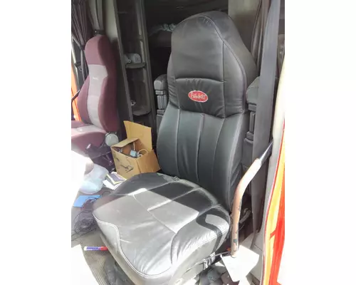 PETERBILT 387 SEAT, FRONT