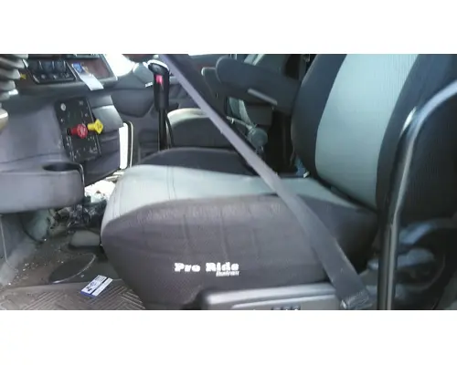 PETERBILT 387 SEAT, FRONT