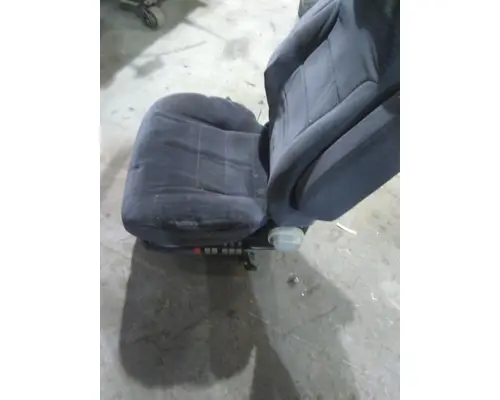 PETERBILT 387 SEAT, FRONT