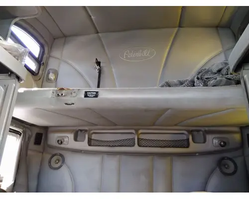 PETERBILT 387 SLEEPER BUNK