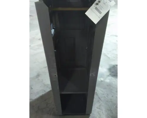 PETERBILT 387 SLEEPER CLOSET