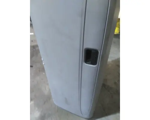 PETERBILT 387 SLEEPER CLOSET