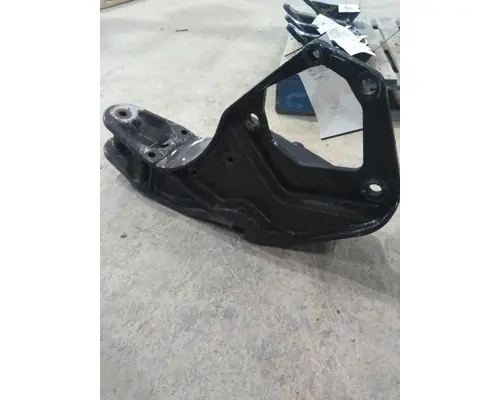PETERBILT 387 SPRING HANGER