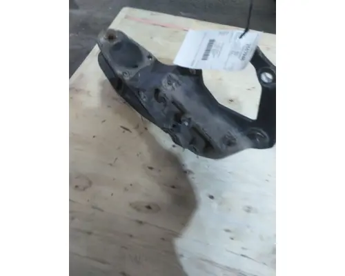 PETERBILT 387 SPRING HANGER