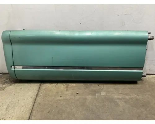 PETERBILT 387 Side Fairing