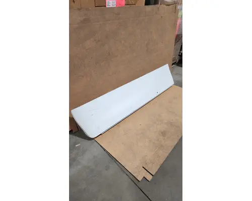 PETERBILT 387 Side Fairing