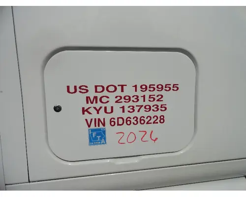 PETERBILT 387 Sleeper Door