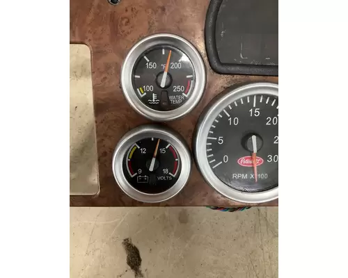 PETERBILT 387 Speedometer Head Cluster