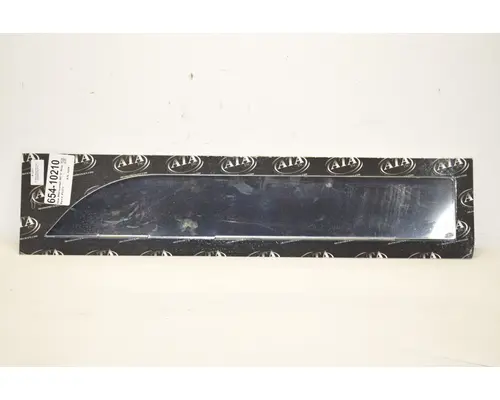 PETERBILT 387 Sun Visor (External)