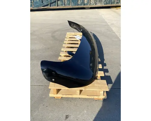 PETERBILT 387 Sun Visor (External)