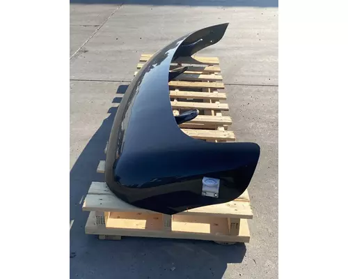 PETERBILT 387 Sun Visor (External)