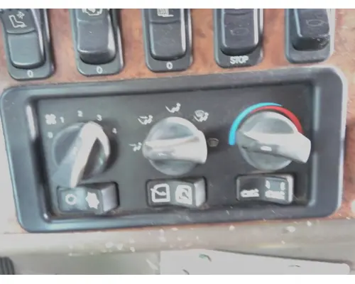 PETERBILT 387 TEMPERATURE CONTROL