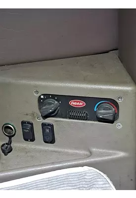 PETERBILT 387 TEMPERATURE CONTROL