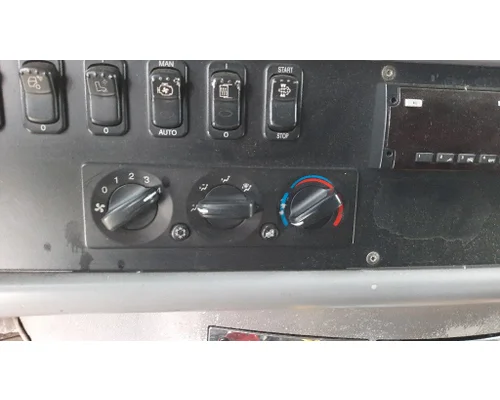 PETERBILT 387 TEMPERATURE CONTROL