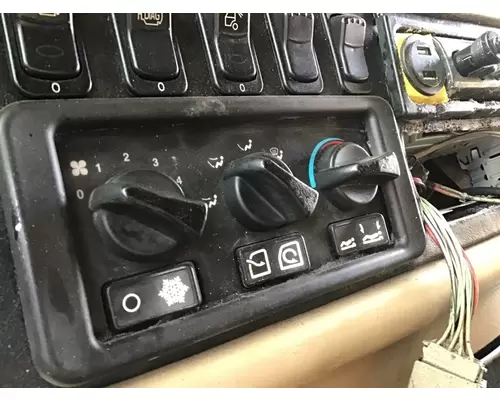 PETERBILT 387 TEMPERATURE CONTROL