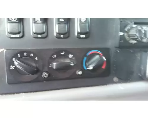 PETERBILT 387 TEMPERATURE CONTROL