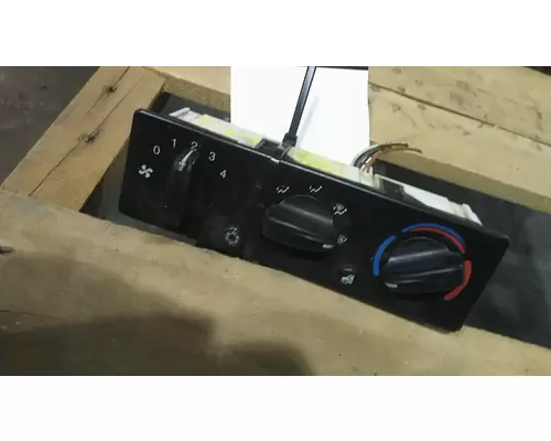 PETERBILT 387 TEMPERATURE CONTROL