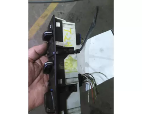 PETERBILT 387 TEMPERATURE CONTROL