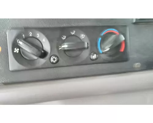 PETERBILT 387 TEMPERATURE CONTROL