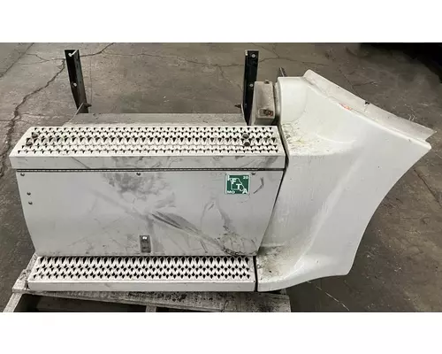 PETERBILT 387 Tool Box