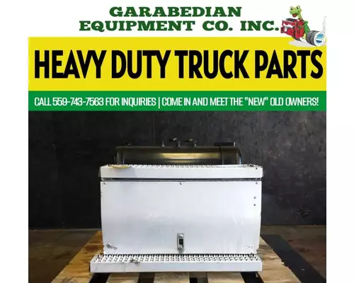 PETERBILT 387 Tool Box
