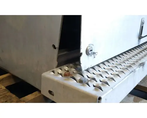 PETERBILT 387 Tool Box